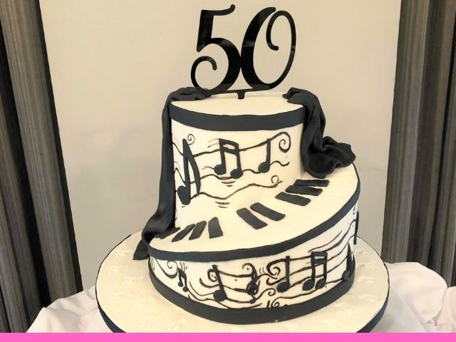 Musical Note Cake